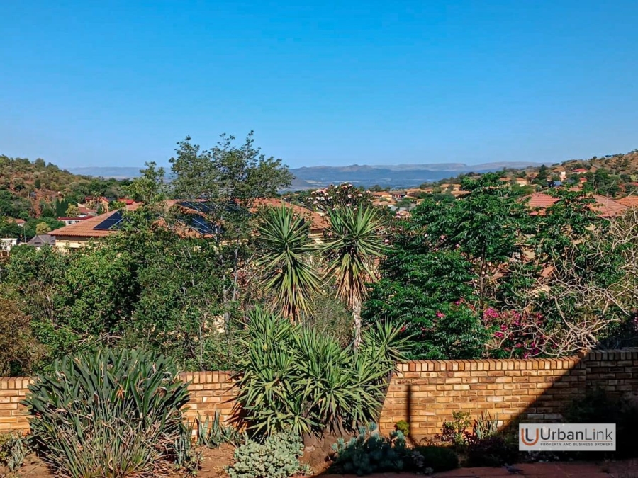 5 Bedroom Property for Sale in Cashan North West